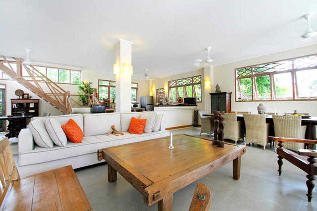 Villa Varuna Legian  Room photo
