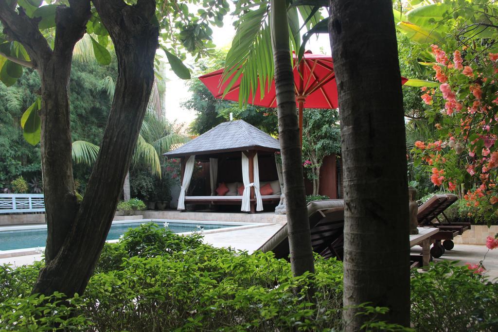 Villa Varuna Legian  Exterior photo